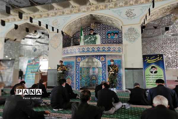 برگزاری نماز جمعه در محل زیارتگاه امامزاده سید حمزه کاشمر