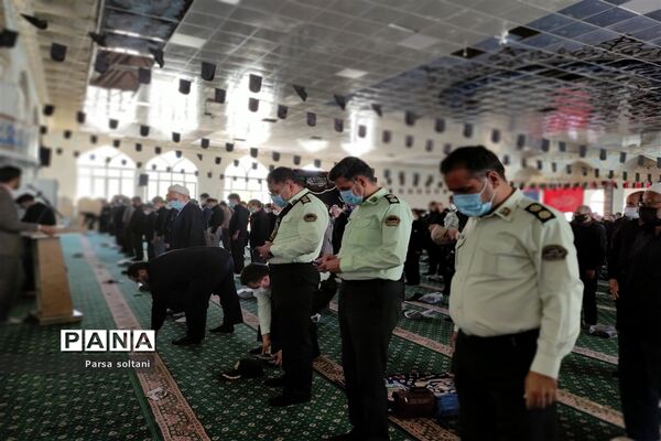 برگزاری نماز جمعه در محل زیارتگاه امامزاده سید حمزه کاشمر