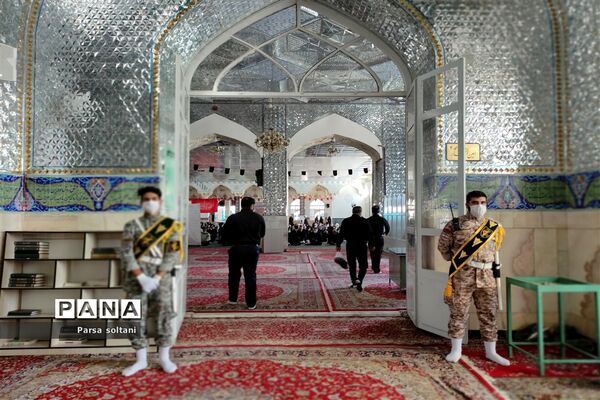برگزاری نماز جمعه در محل زیارتگاه امامزاده سید حمزه کاشمر