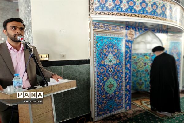 برگزاری نماز جمعه در محل زیارتگاه امامزاده سید حمزه کاشمر