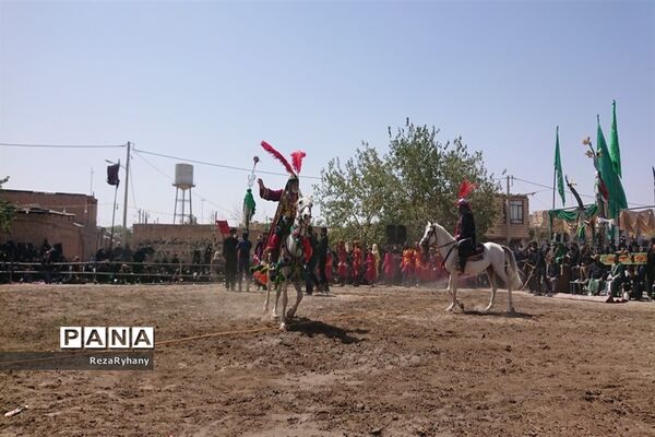 مراسم عزاداری و تعزیه  برای اسیران کربلا در روستای فرح آباد کاشمر