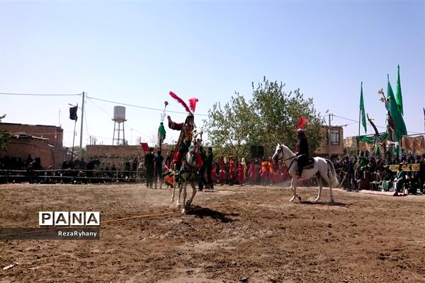 مراسم عزاداری و تعزیه  برای اسیران کربلا در روستای فرح آباد کاشمر