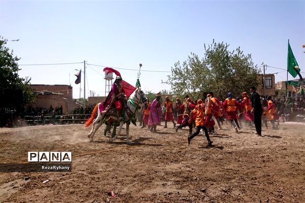 مراسم عزاداری و تعزیه  برای اسیران کربلا در روستای فرح آباد کاشمر