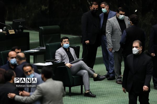 جلسه بررسی صلاحیت وزرای پیشنهادی دولت سیزدهم در مجلس