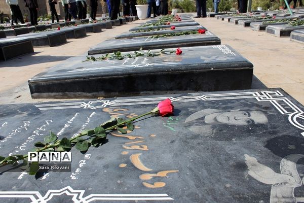 گلباران مزارشهدای آستان مقدس امامزاده عقیل(ع) اسلامشهر