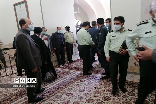 غبارروبی و عطر افشانی مزار شهدای آرامگاه شهید مدرس(ره) به مناسبت هفته دولت