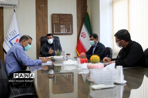 جلسه هم‌اندیشی اداره قرآن با اتحادیه فعالیت‌های قرآن استان بوشهر