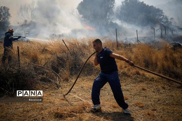 ادامه آتش سوزی‌ها در خارج از آتن
