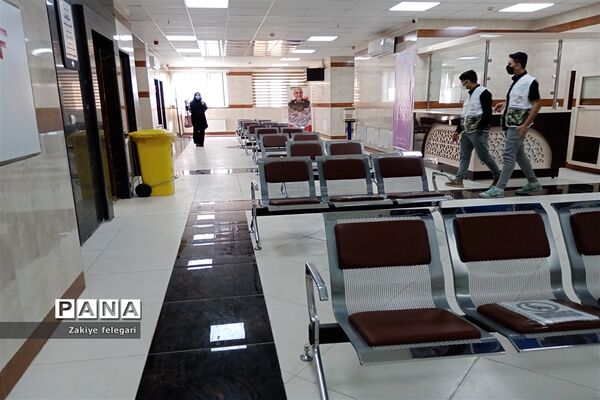 افتتاح مرکز واکسیناسیون درمانگاه مدافعان حرم شهرستان بهارستان