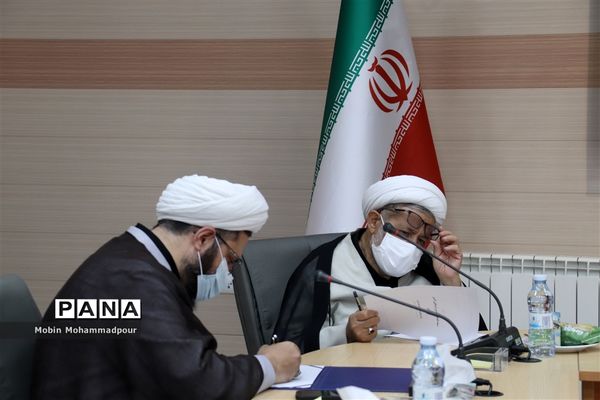 جلسه کمیته تعلیم وتربیت مهندسی فرهنگی آذربایجان شرقی