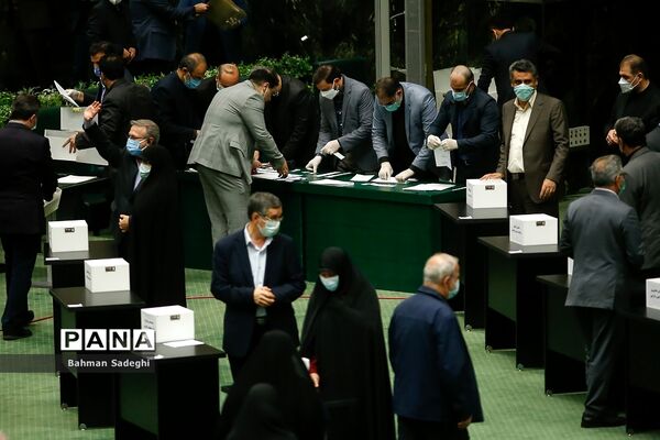 پنجمین روز بررسی صلاحیت وزرای پیشنهادی دولت سیزدهم در مجلس