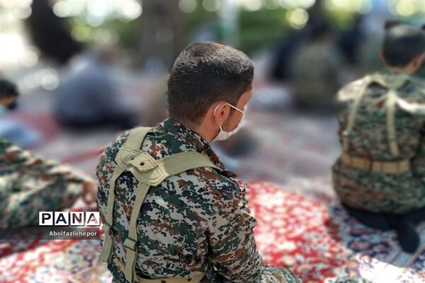 برگزاری نماز جمعه در فضای باز امامزاده سید حمزه شهرستان کاشمر