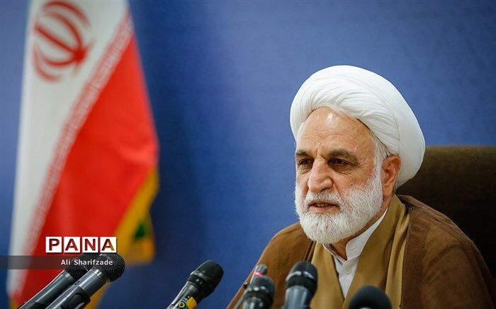 اژه‌ای:  باید متناسب با جنگ اقتصادی  از سربازان در میدان حمایت شود