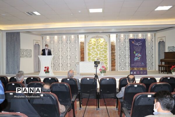افتتاح نگارخانه دانش‌آموزی رشد آموزش و پرورش ناحیه چهار مشهد