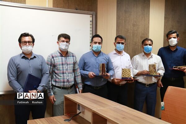 تقدیر از کارکنان  ورزشکار آموزش و پرورش امیدیه