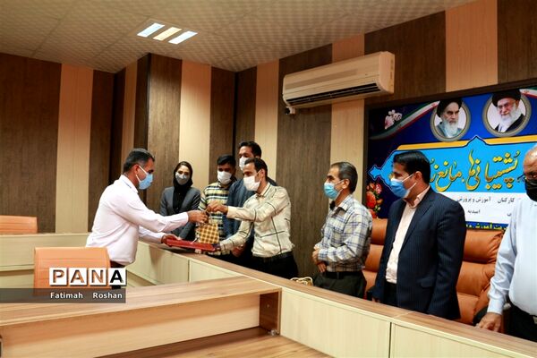 تقدیر از کارکنان  ورزشکار آموزش و پرورش امیدیه