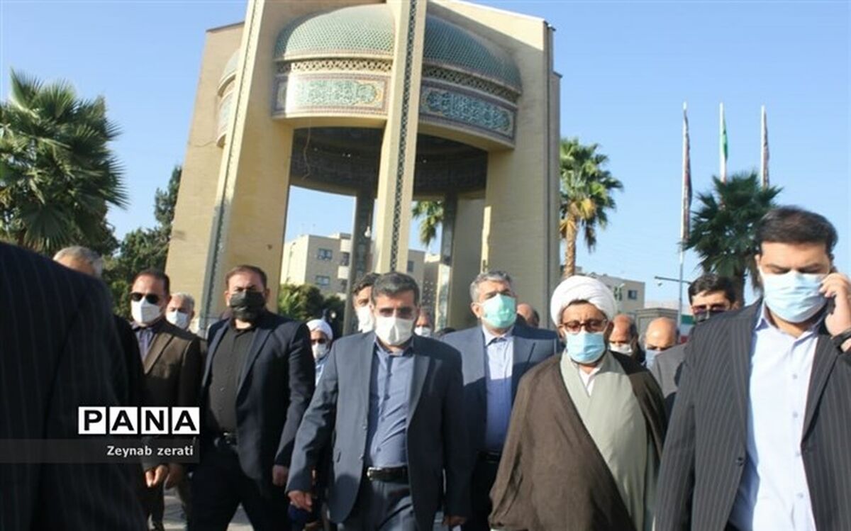 وزیر ارشاد:  چترحمایتی با محوریت صندوق هنرمندان بالای سر اهالی فرهنگ و هنر شکل خواهد گرفت