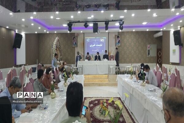 نشست خبری مدیر آموزش و پرورش کاشمر