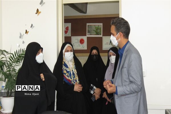 دیدار معاون پرورشی و فرهنگی اداره کل آموزش و پرورش تهران با همکاران حوزه پرورشی منطقه 8