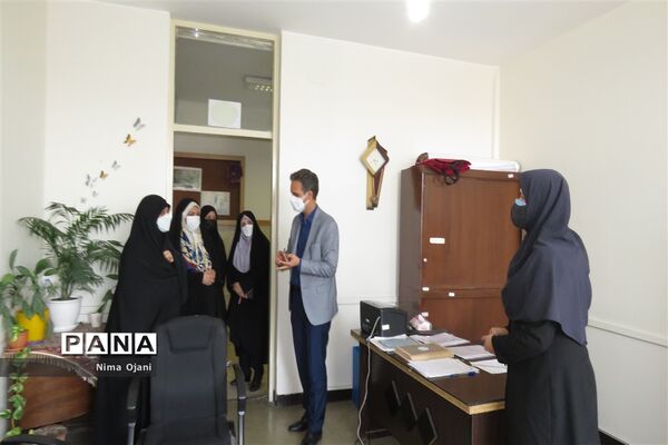 دیدار معاون پرورشی و فرهنگی اداره کل آموزش و پرورش تهران با همکاران حوزه پرورشی منطقه 8