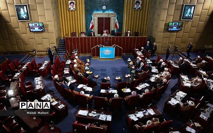آیت‌الله جنتی: باید رسیدگی به معیشت مردم سرعت بگیرد
