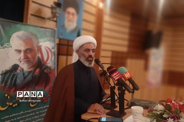 برگزاری مراسم اختتامیه دوره تشکیلاتی یاوران ولایت شهر پرند