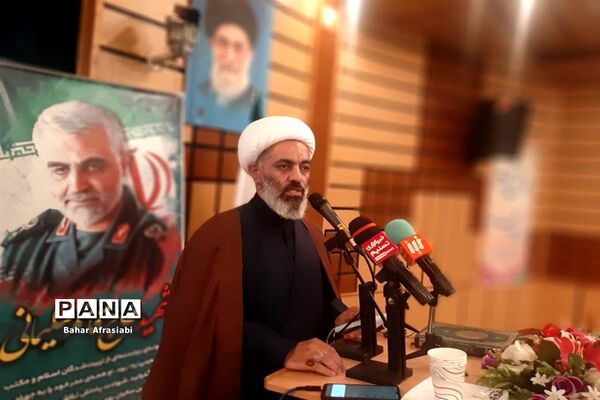 برگزاری مراسم اختتامیه دوره تشکیلاتی یاوران ولایت شهر پرند