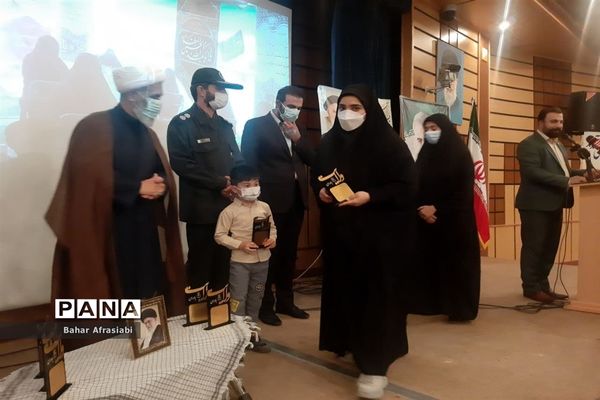 برگزاری مراسم اختتامیه دوره تشکیلاتی یاوران ولایت شهر پرند