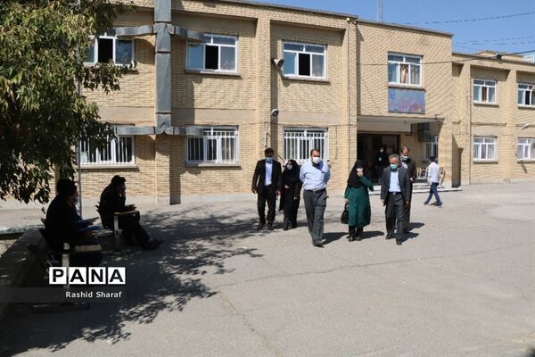 بازدید مدیرکل آموزش و پرورش آذربایجان غربی از فرآیند مصاحبه پذیرفته شدگان دانشگاه فرهنگیان
