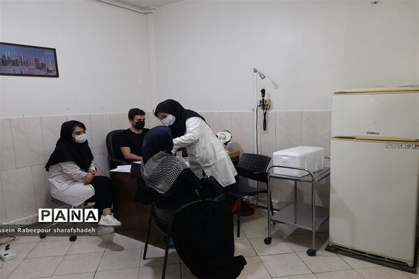 تزریق دُز دوم  واکسن کووید ۱۹ به فرهنگیان منطقه۱۶