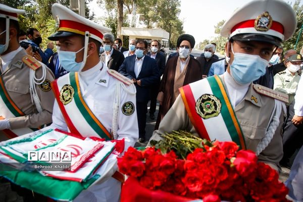 مراسم گلباران مزار شهدای هفدهم شهریور