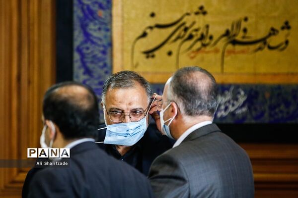 حضور شهردار تهران در جلسه شورای شهر