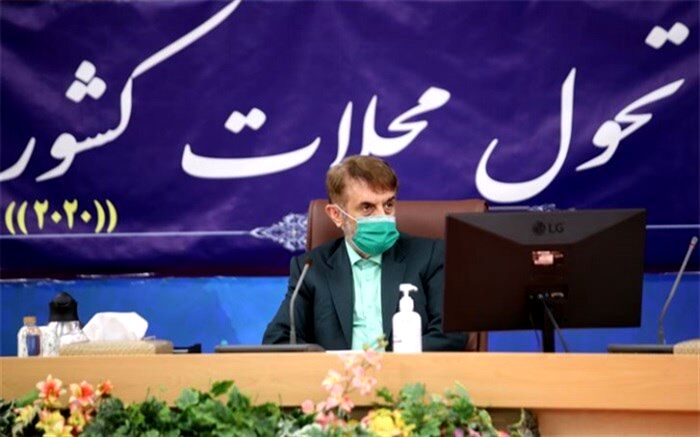 معضلات و آسیب‌های اجتماعی صرفا با امکانات مادی قابل حل نیست