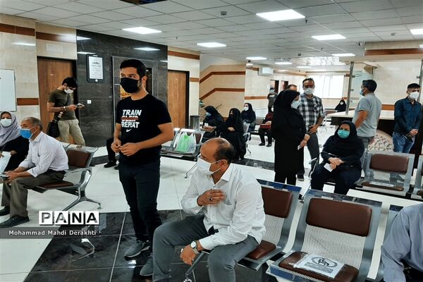 آغاز دوز دوم واکسیناسیون فرهنگیان در آموزش و پرورش ناحیه دو بهارستان