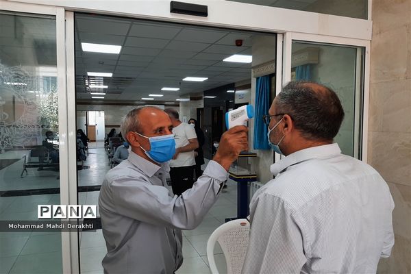 آغاز دوز دوم واکسیناسیون فرهنگیان در آموزش و پرورش ناحیه دو بهارستان