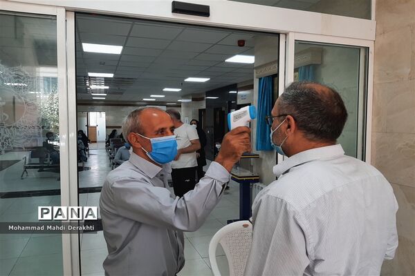 آغاز دوز دوم واکسیناسیون فرهنگیان در آموزش و پرورش ناحیه دو بهارستان