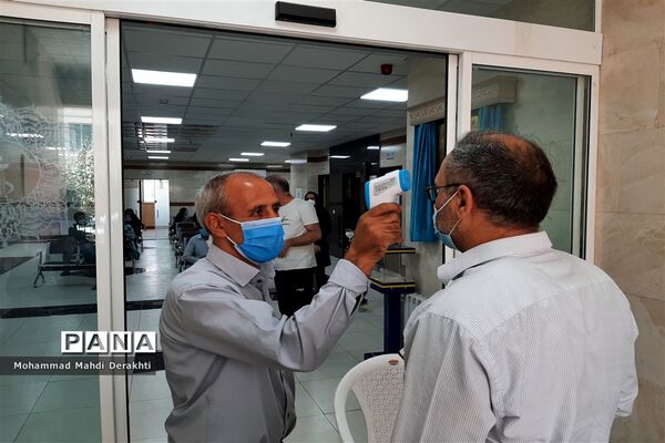 آغاز دوز دوم واکسیناسیون فرهنگیان در آموزش و پرورش ناحیه دو بهارستان