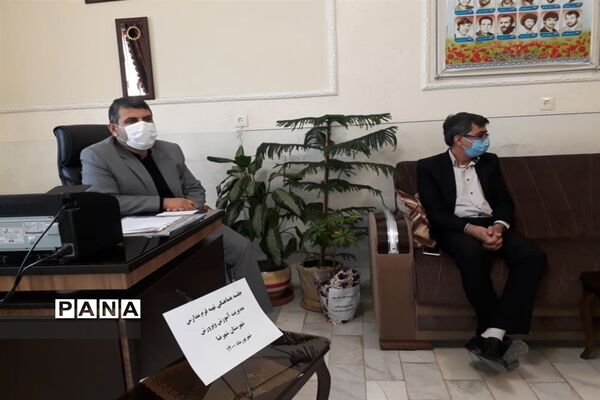 کارگروه نظارت بر تهیه و توزیع لباس فرم مدارس شهرستان شهرضا