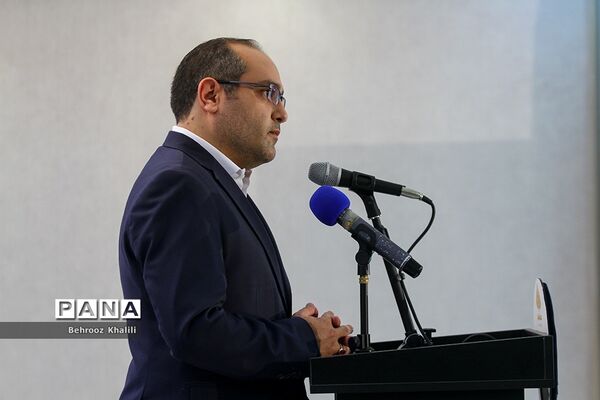 نشست خبری جایزه دانش‌آموزی بنیاد فرهنگی البرز