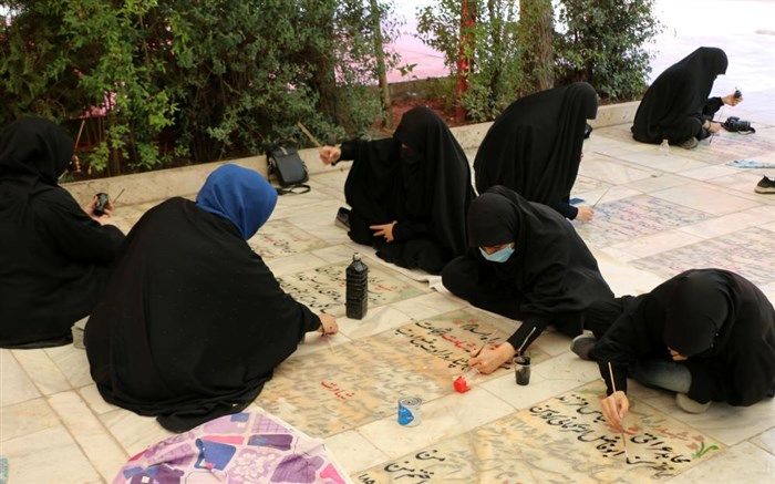 اجرای برنامه «سه شنبه‌های شهدایی» دختران دانشجو در گلزار شهدای قم