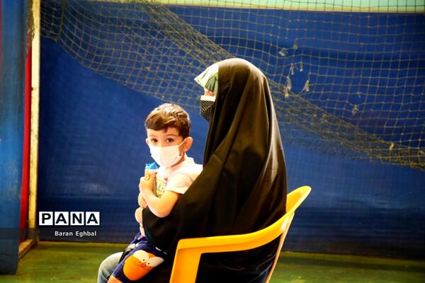 واکسیناسیون فرهنگیان در منطقه 4