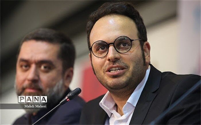 محمدحسین مهدویان: شبیه سازی من به حاتمی‌کیا و مخملباف بامزه است