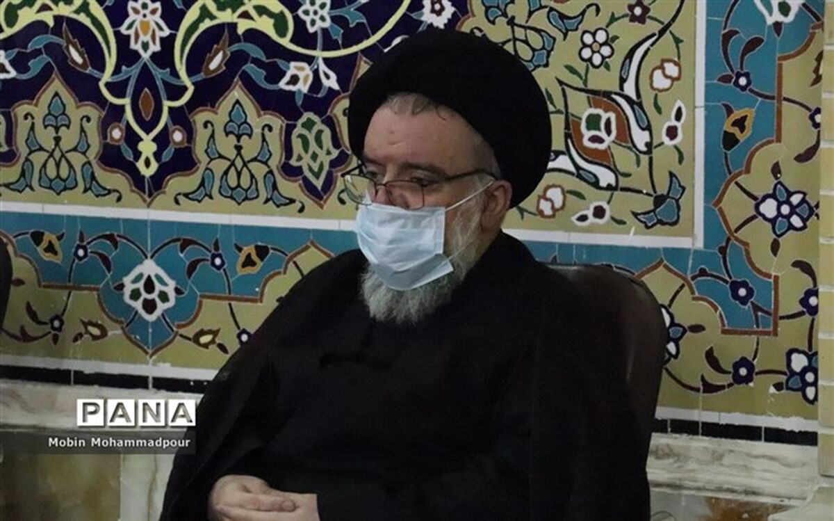 آیت الله خاتمی: وزارت فرهنگ اجازه انتشار ویروس فرهنگی را ندهد