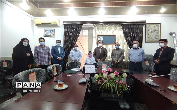 تقدیر از دانش‌آموزان گلوگاهی برگزیده جشنواره تابستان شاد