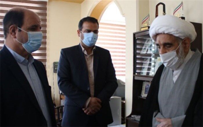 در نظام جمهوری اسلامی، خدمت به مردم جلوه‌ای از ایمان، اخلاص، عشق به مردم و کار برای رضای خداست