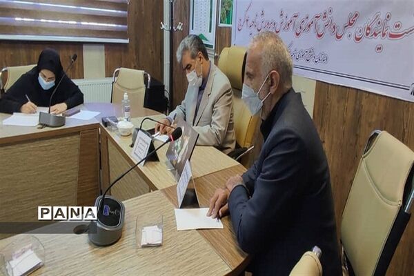برگزاری نشست نمایندگان مجلس دانش‌آموزی ناحیه 4 کرج