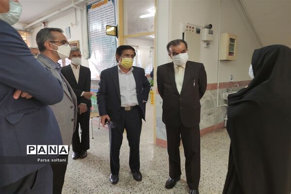 بازدید معاون آموزش متوسطه اداره کل آموزش و پرورش خراسان از مدارس کاشمر