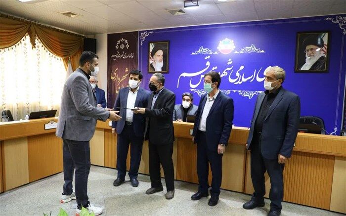 شورای اسلامی شهر قم از افتخارآفرینان پارالمپیکی تجلیل کرد