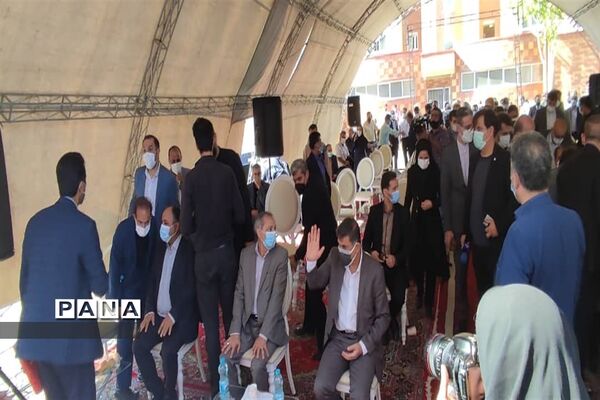 آیین افتتاح متمرکز مجتمع های آموزشی قلم و رازی در البرز
