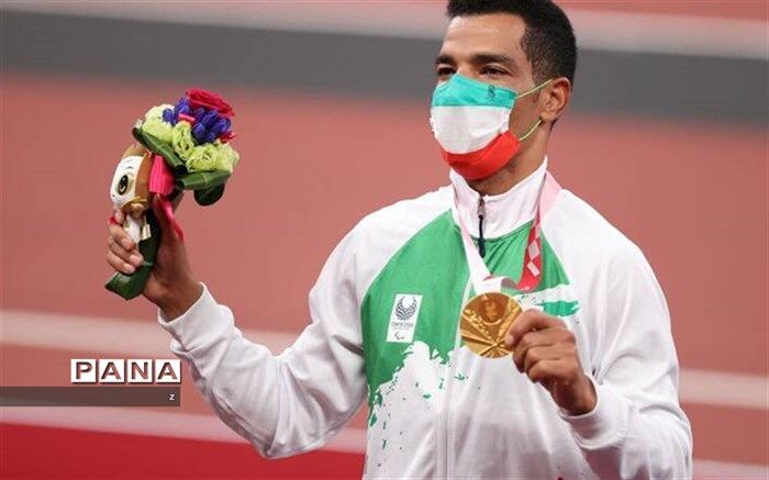 تجلیل از سعید افروز قهرمان طلایی پارالمپیک